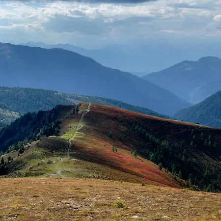 Sunshine @ Rosie Design Apartment *